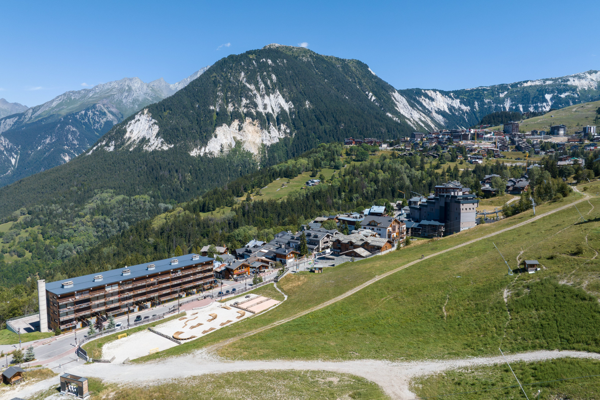 courchevel-instapades-studio-t-2028-09-052-668