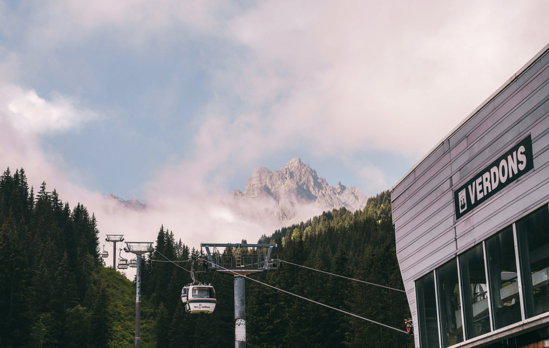courchevel-un-duo-t-2026-10-05-2-598