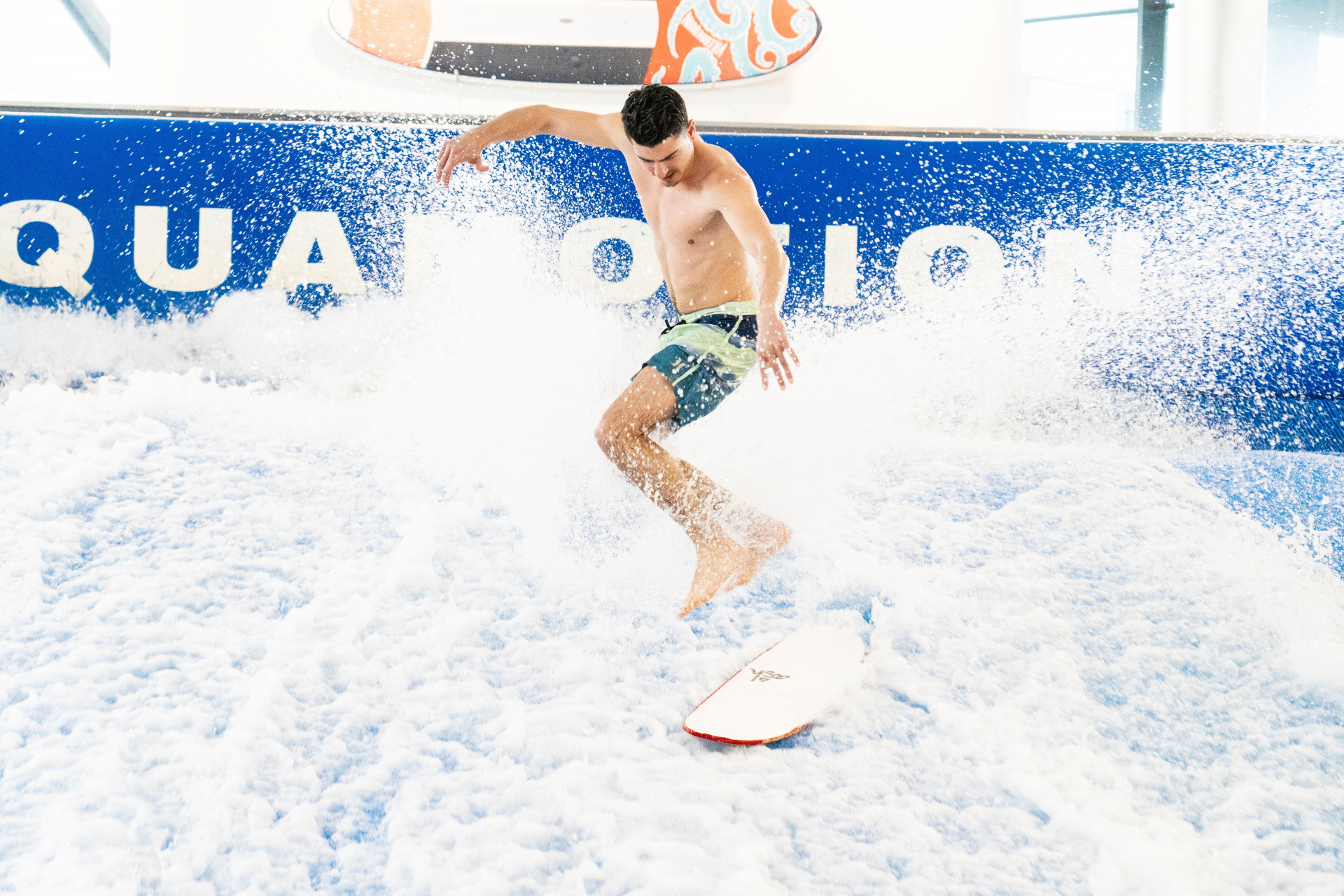 Surf Aquamotion - © Ecrin Blanc Courchevel Surf Aquamotion