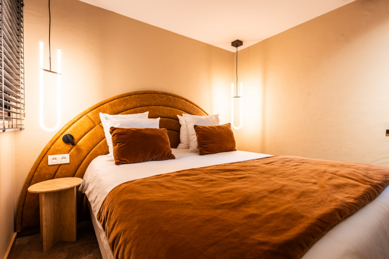 Suite Fahrenheit Seven