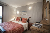 _lv_images__lot_0018010405_03_2706876