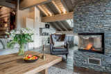 mammoth-lodge-d13-18-2908694