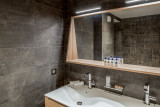 mammoth-lodge-d13-8-2908687