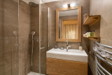 pg-whistler-lodge-b03-002-2899938