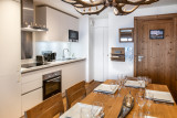 pg-whistler-lodge-b07-002-2908507