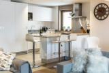 pg-whistler-lodge-b1314-034-2908529