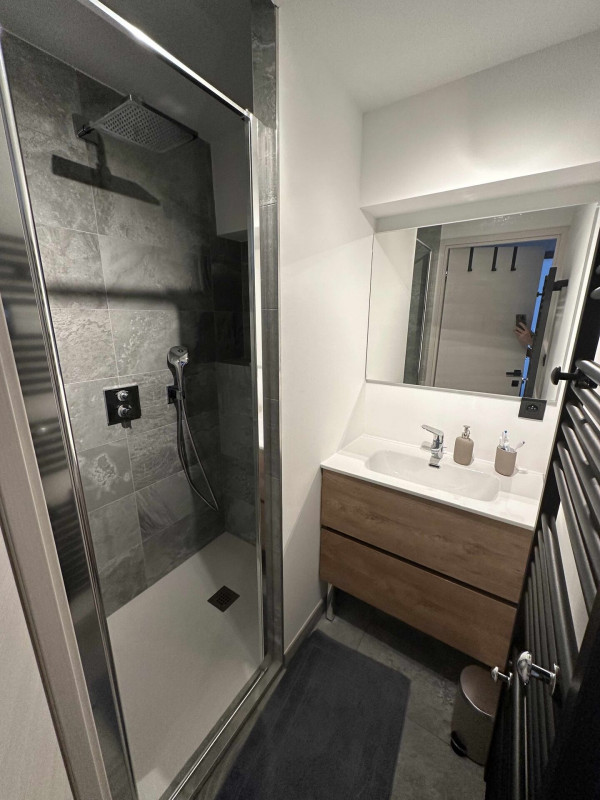 08-salle-de-bain-114085-242626 08-salle-de-bain-114085-242626