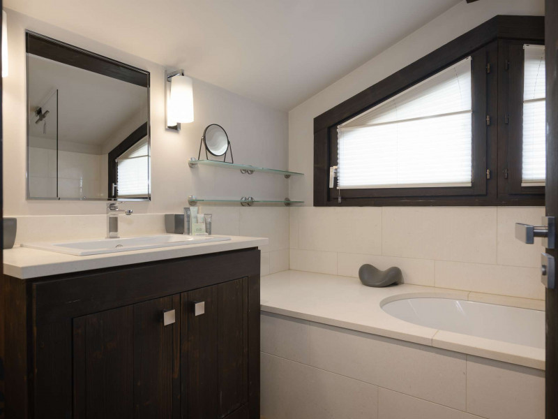 _clients_227312003_photos_330l_721125