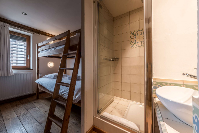 _clients_227312003_photos_337m_887247