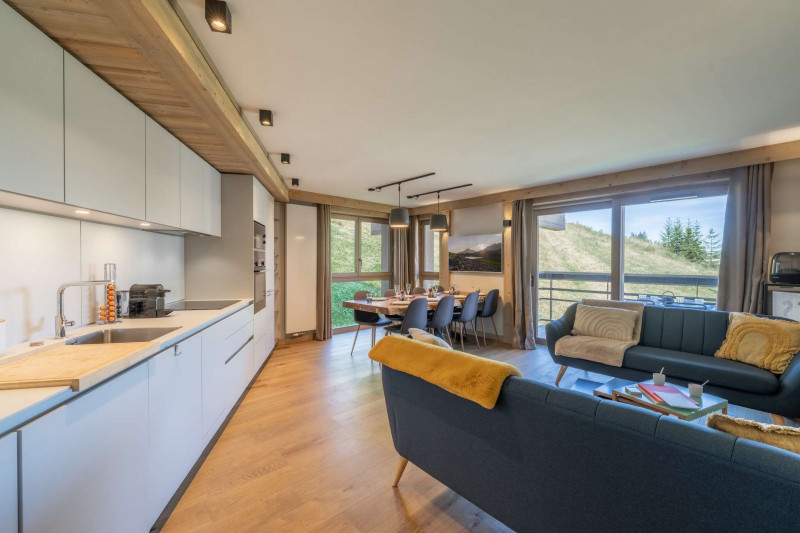 _clients_227312003_photos_390i_1681394