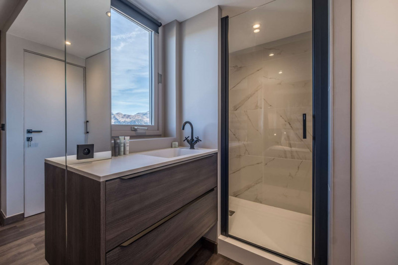 _clients_227312003_photos_405k_721468