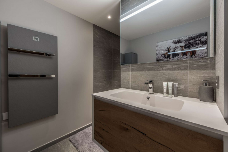 _clients_227312003_photos_440i_1042111