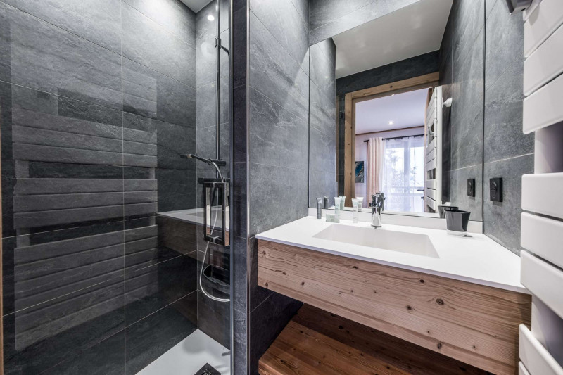 _clients_227312003_photos_450j_1545764