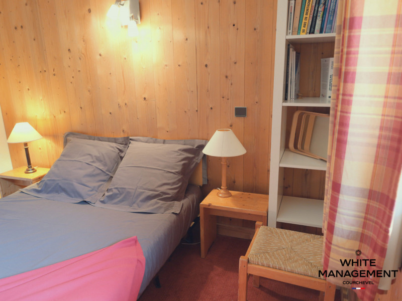 _lv_images__lot_0000000005_07_1374735