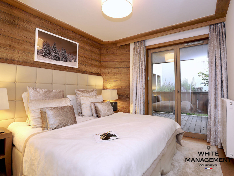 _lv_images__lot_0000000008_10_722455