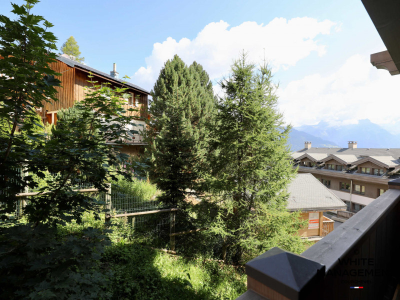 _lv_images__lot_0000000008_13_1204947