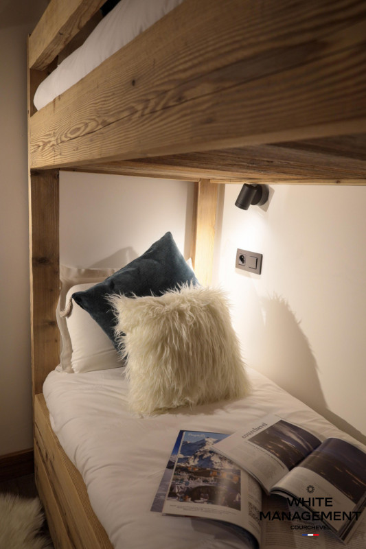 _lv_images__lot_0000000016_09_1180827 _lv_images__lot_0000000016_09_1180827