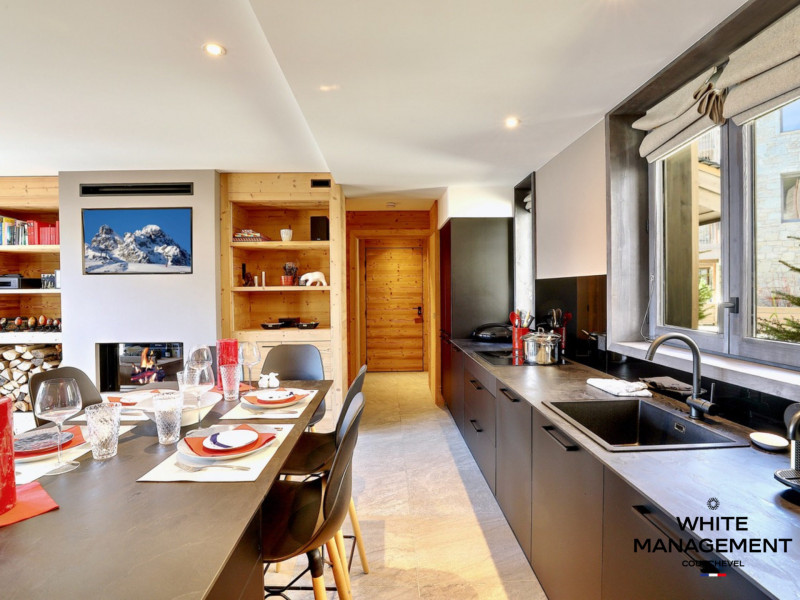 _lv_images__lot_0000000021_03_416782 _lv_images__lot_0000000021_03_416782