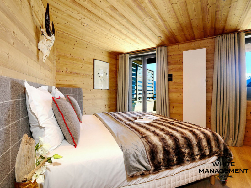 _lv_images__lot_0000000021_05_1725670