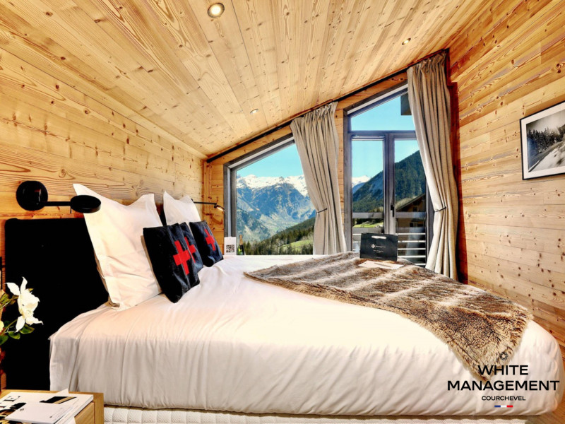 _lv_images__lot_0000000021_07_1716980