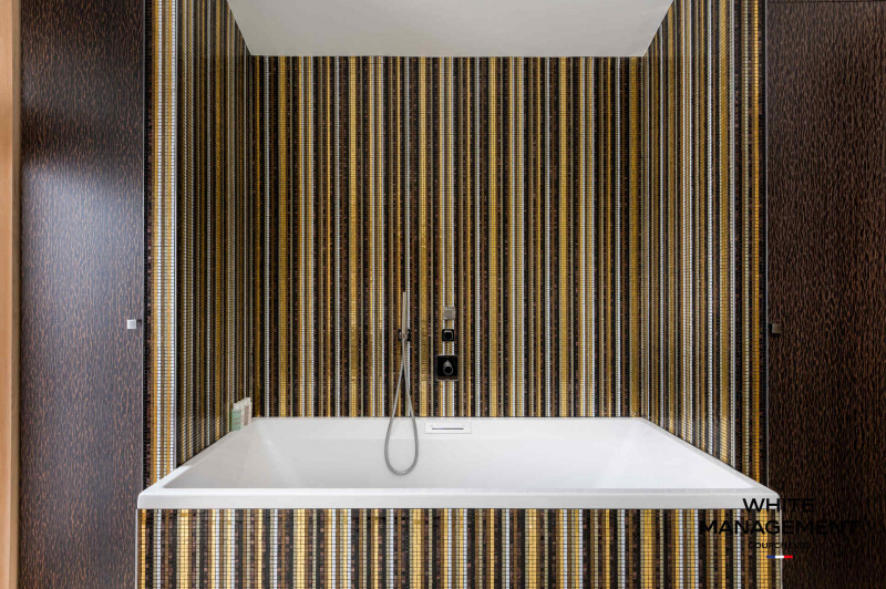 _lv_images__lot_0000000026_08_1546331