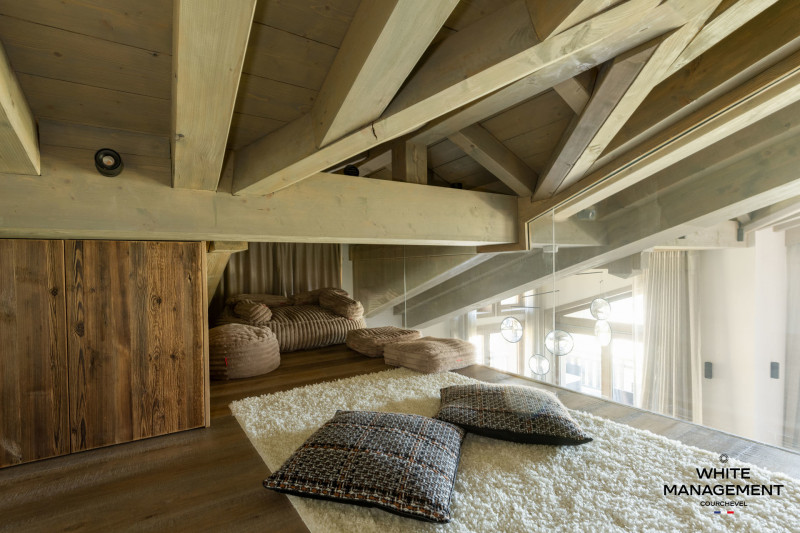 _lv_images__lot_0000000034_09_566462 _lv_images__lot_0000000034_09_566462