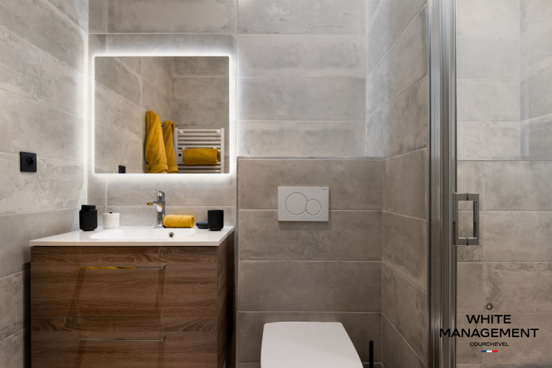 _lv_images__lot_0000000035_04_1180557 _lv_images__lot_0000000035_04_1180557