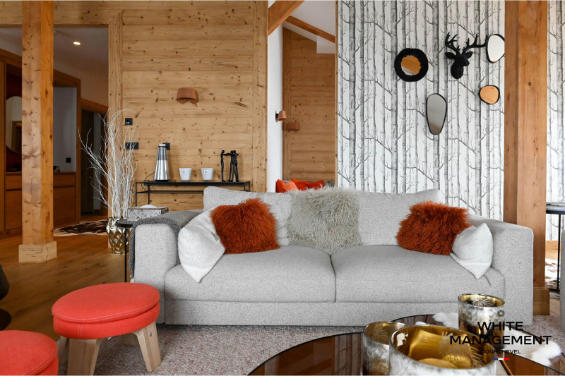 _lv_images__lot_0000000035_13_1271878