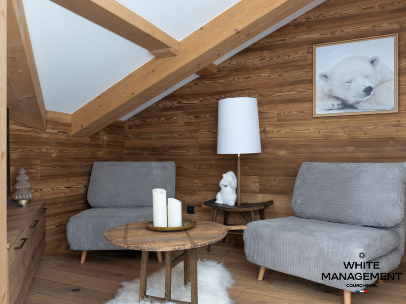 _lv_images__lot_0000000036_07_1716803