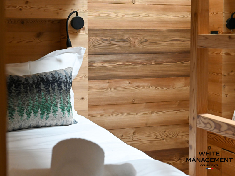 _lv_images__lot_0000000036_14_1716810