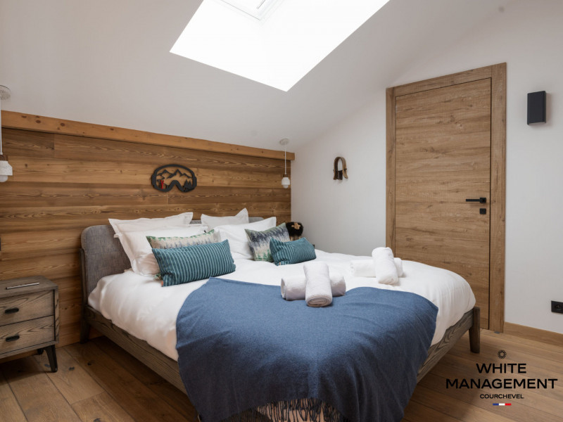 _lv_images__lot_0000000036_15_1034831