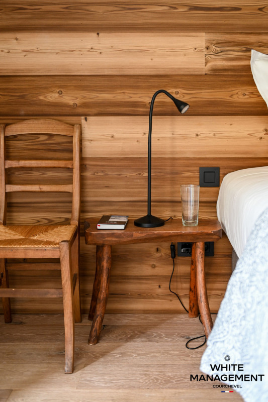 _lv_images__lot_0000000037_13_365287