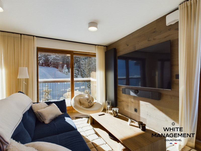 _lv_images__lot_0000000043_05_1734101