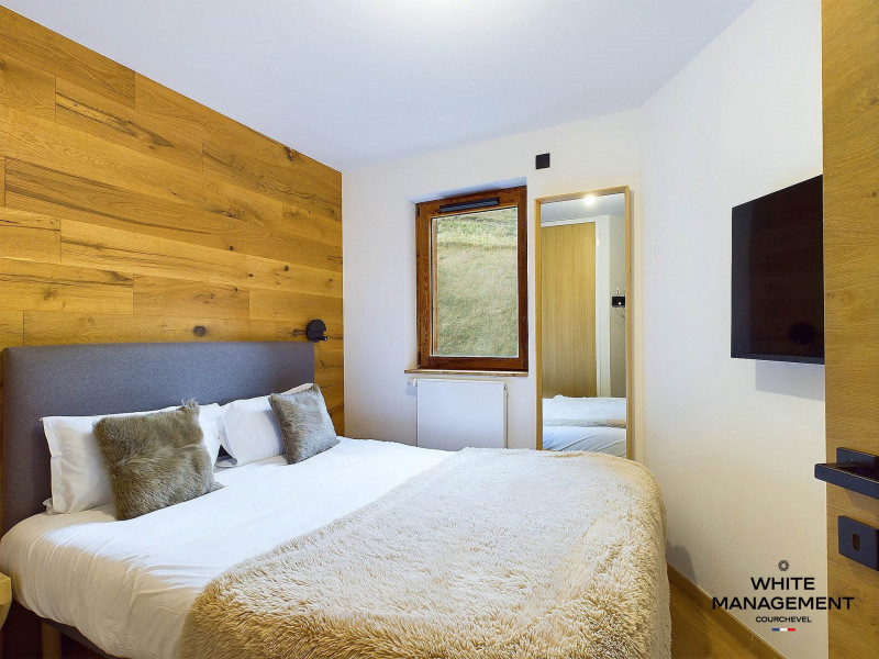 _lv_images__lot_0000000045_12_1597298 _lv_images__lot_0000000045_12_1597298