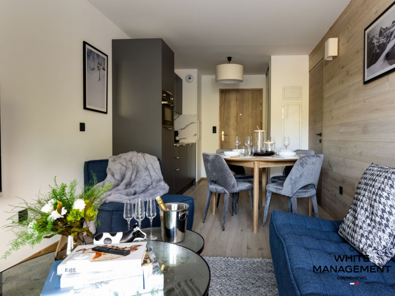 _lv_images__lot_0000000046_01_1271789