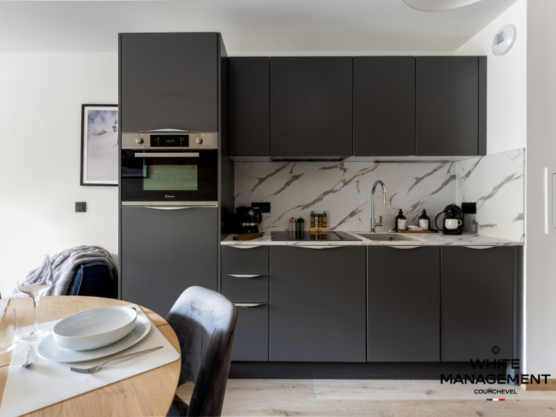 _lv_images__lot_0000000046_07_1623244