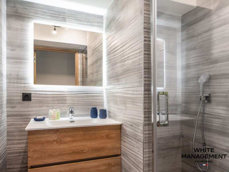 _lv_images__lot_0000000046_14_1546816 _lv_images__lot_0000000046_14_1546816