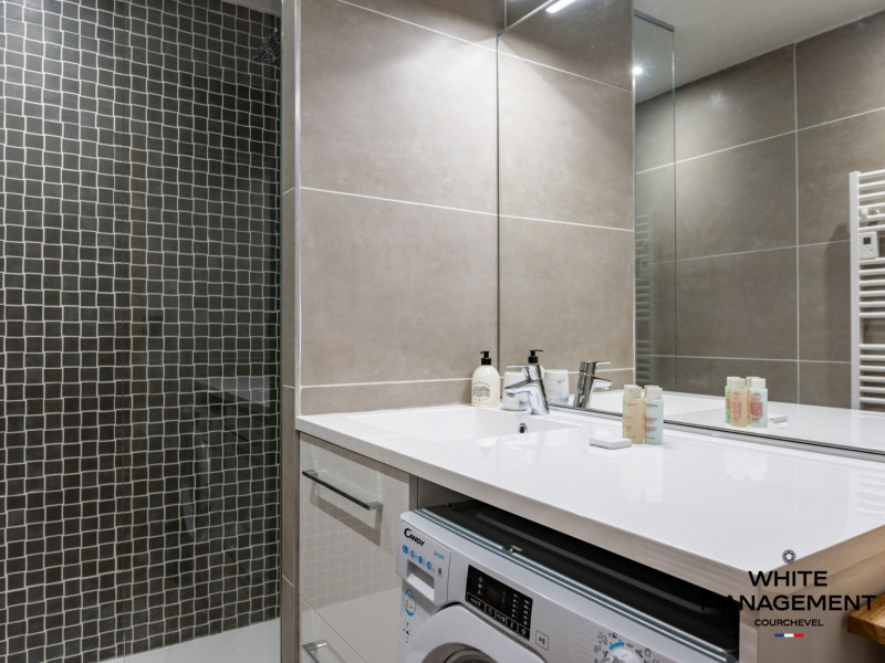 _lv_images__lot_0000000047_15_1197104 _lv_images__lot_0000000047_15_1197104