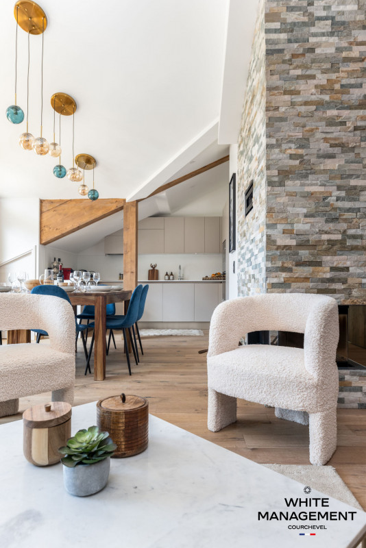 _lv_images__lot_0000000049_11_343267