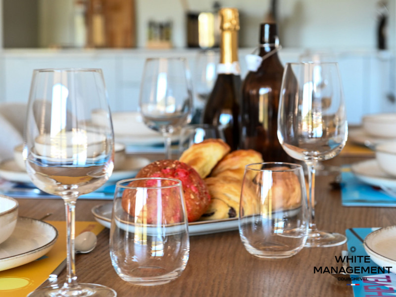 _lv_images__lot_0000000052_05_1180897 _lv_images__lot_0000000052_05_1180897