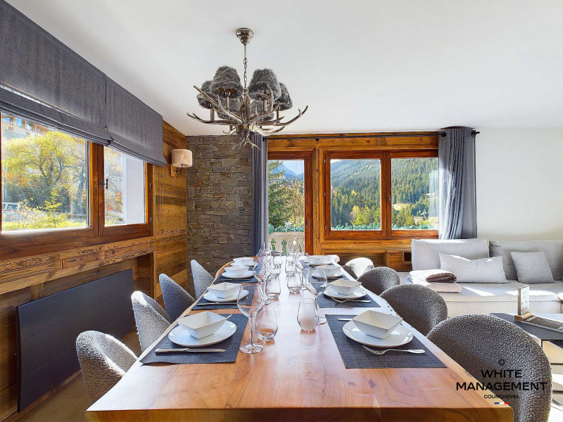 _lv_images__lot_0000000054_01_1391562 _lv_images__lot_0000000054_01_1391562