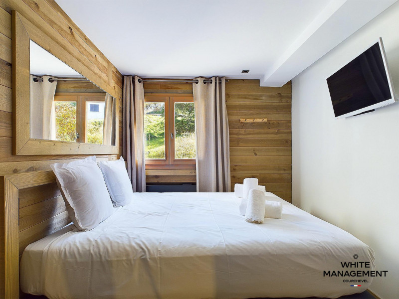 _lv_images__lot_0000000054_02_1391563 _lv_images__lot_0000000054_02_1391563