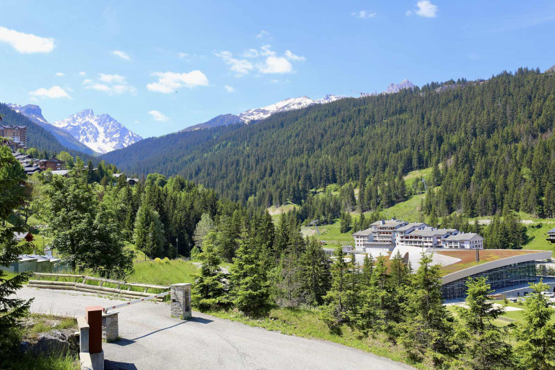 _lv_images__lot_0000000054_16_416705 _lv_images__lot_0000000054_16_416705