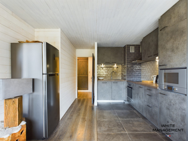 _lv_images__lot_0000000061_06_566803 _lv_images__lot_0000000061_06_566803