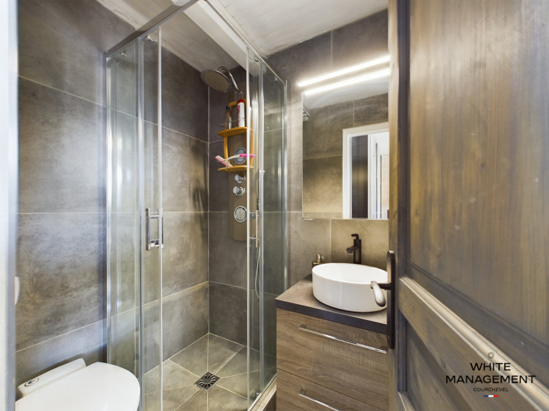 _lv_images__lot_0000000061_12_888706