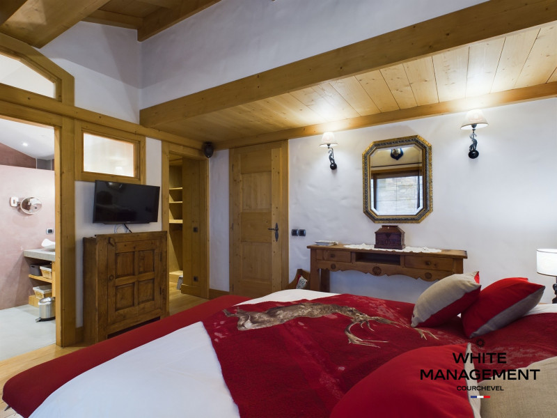 _lv_images__lot_0000000063_05_1204749