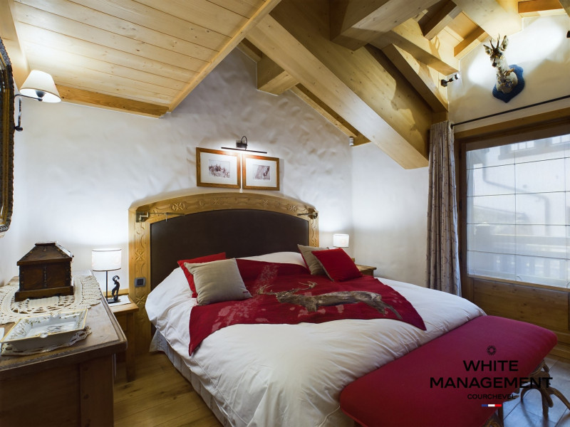 _lv_images__lot_0000000063_07_1196697