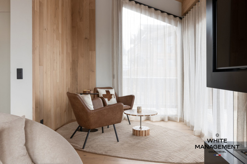 _lv_images__lot_0000000064_08_416542 _lv_images__lot_0000000064_08_416542