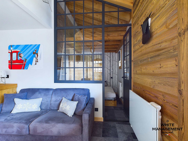 _lv_images__lot_0000000067_08_722670