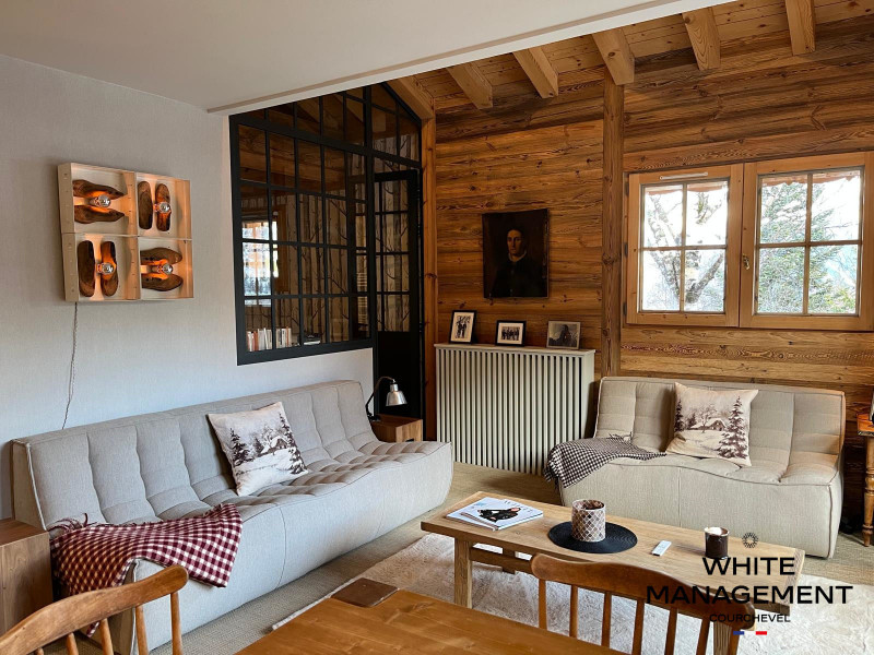 _lv_images__lot_0000000067_12_1682732